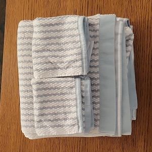 New 8 Piece Set Towels, 4 Bath, 4 Face